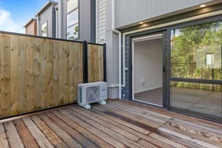 Photo of property in 50 Raupeti Lane, Henderson, Auckland, 0612