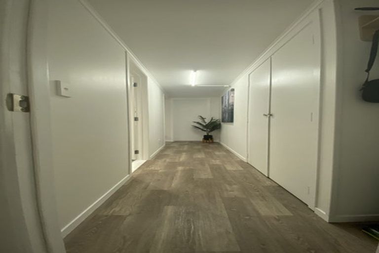 Photo of property in 42 Pitau Road, Mount Maunganui, 3116