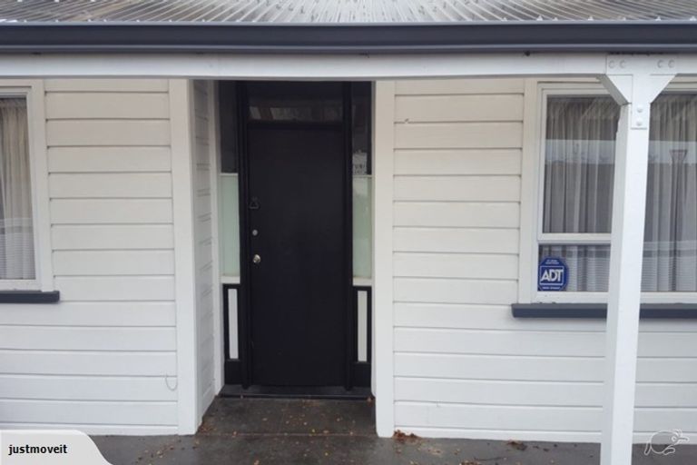 Photo of property in 2 Moffett Street, Islington, Christchurch, 8042
