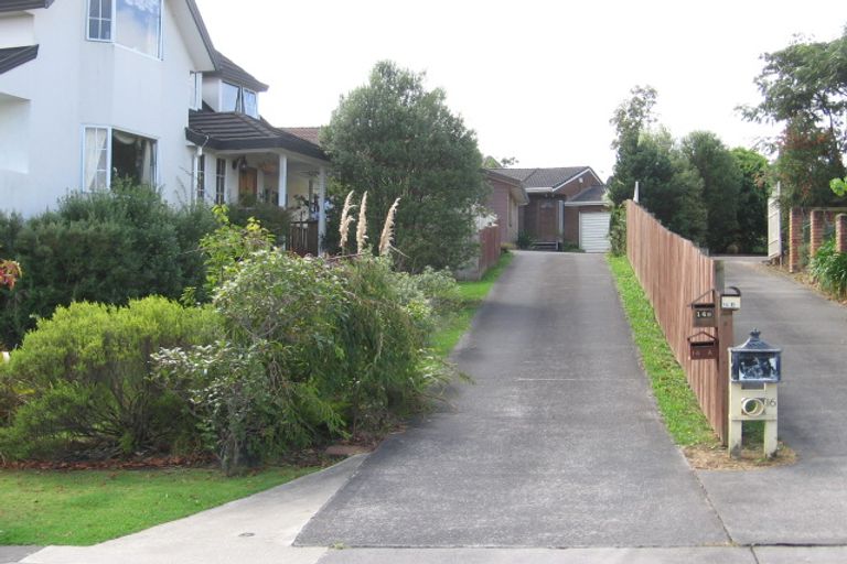 Photo of property in 2/14 Oystergrove Road, West Harbour, Auckland, 0618