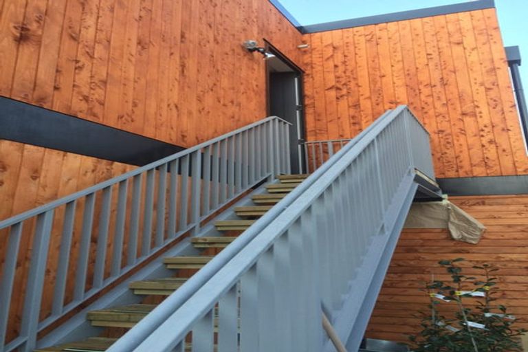 Photo of property in 33 Grove Road, Addington, Christchurch, 8024