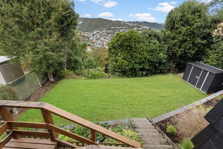 Photo of property in 85 Percy Dyett Drive, Karori, Wellington, 6012