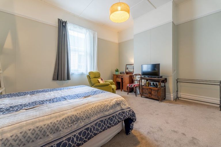 Photo of property in 100 High Street, Waimate, 7924