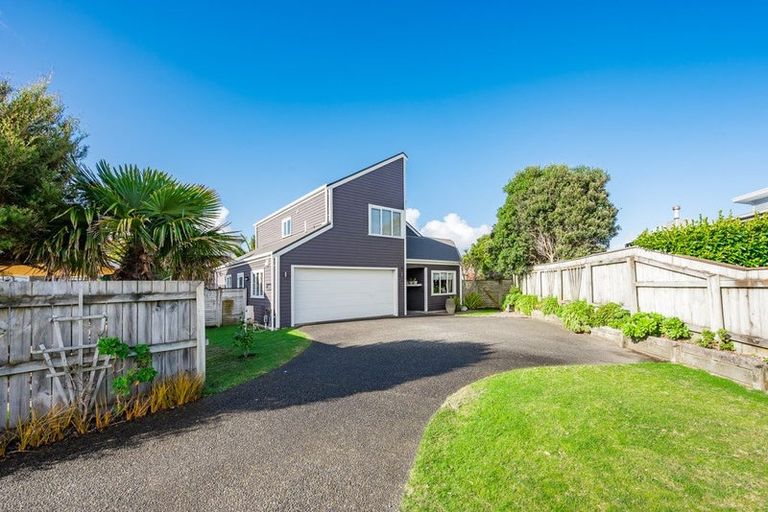 Photo of property in 18b Monarch Place, Paraparaumu Beach, Paraparaumu, 5032