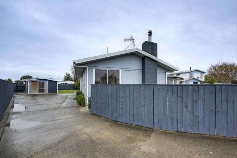 Photo of property in 15 Liverpool Crescent, Tamatea, Napier, 4112