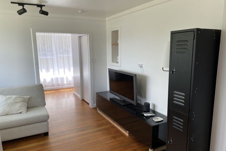 Photo of property in 2 Tainui Street, Meremere, Mercer, 2474