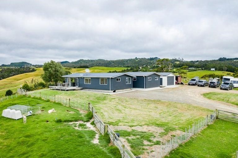 Photo of property in 29 Massey Road, Waipu, 0582