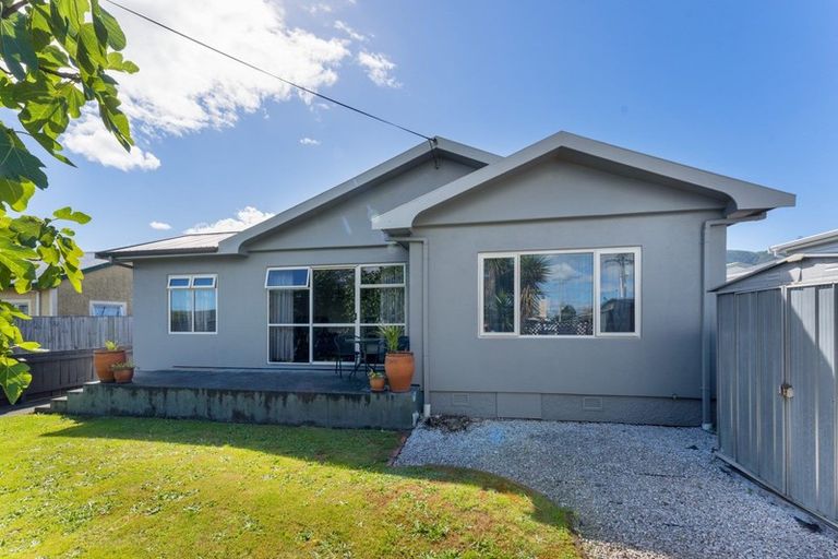 Photo of property in 1/5 Ngaio Street, Stoke, Nelson, 7011