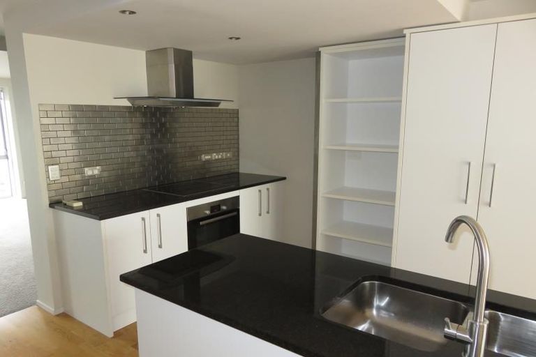 Photo of property in 3/142 Onslow Road, Khandallah, Wellington, 6035