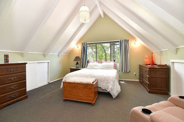 Photo of property in 16 Kenneth Hopper Place, Manly, Whangaparaoa, 0930