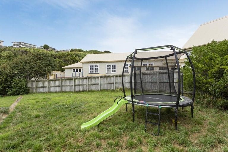 Photo of property in 39 Tahuna Road, Tainui, Dunedin, 9013