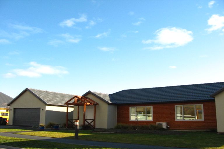 Photo of property in 52 Erskine Street, Lake Hayes, Queenstown, 9304