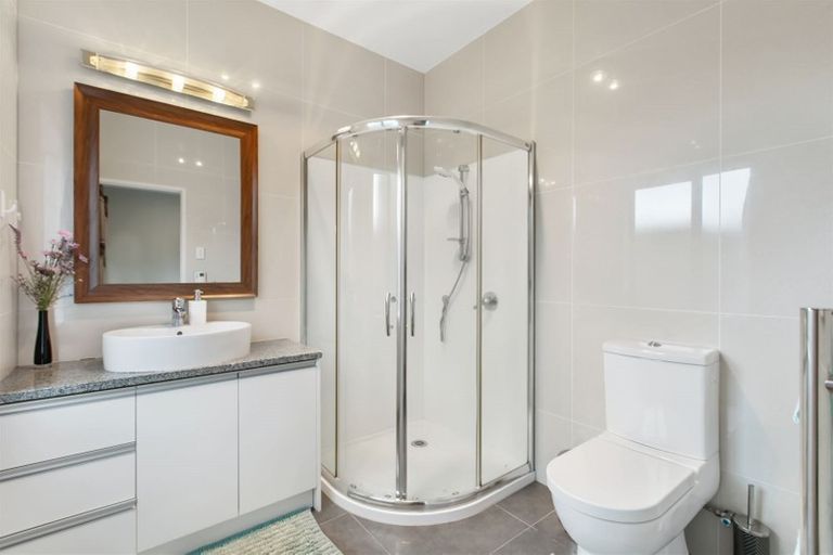 Photo of property in 16 Bartlett Drive, Silverdale, 0932