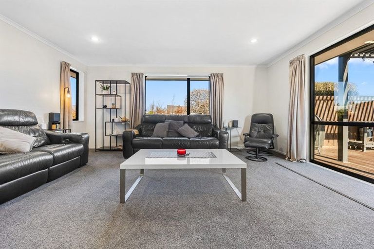 Photo of property in 47 Factory Road, Belfast, Christchurch, 8051