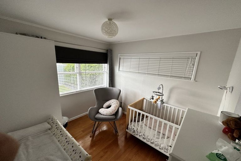 Photo of property in 57 Fairclough Road, Beach Haven, Auckland, 0626