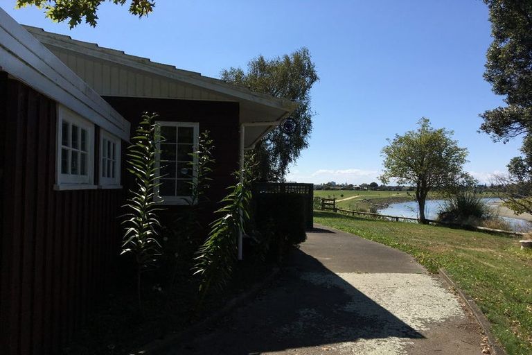 Photo of property in 136 Buick Crescent, Awapuni, Palmerston North, 4412