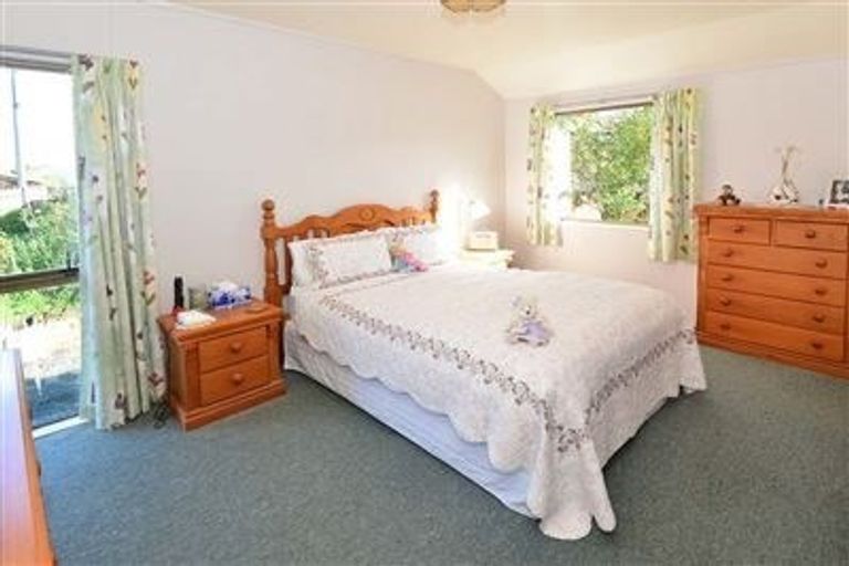 Photo of property in 3 Brigitte View, Snells Beach, 0920