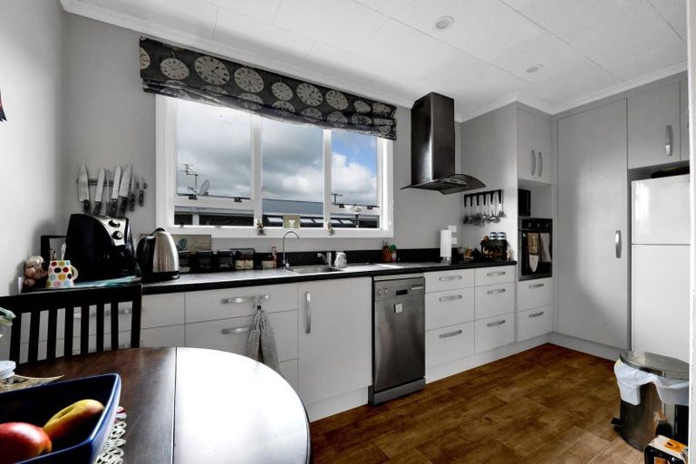 Photo of property in 32 Conway Road, Eltham, 4322