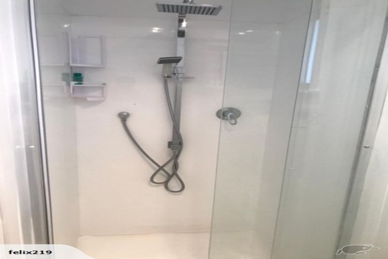 Photo of property in 12 Roberts Street, Tawa, Wellington, 5028