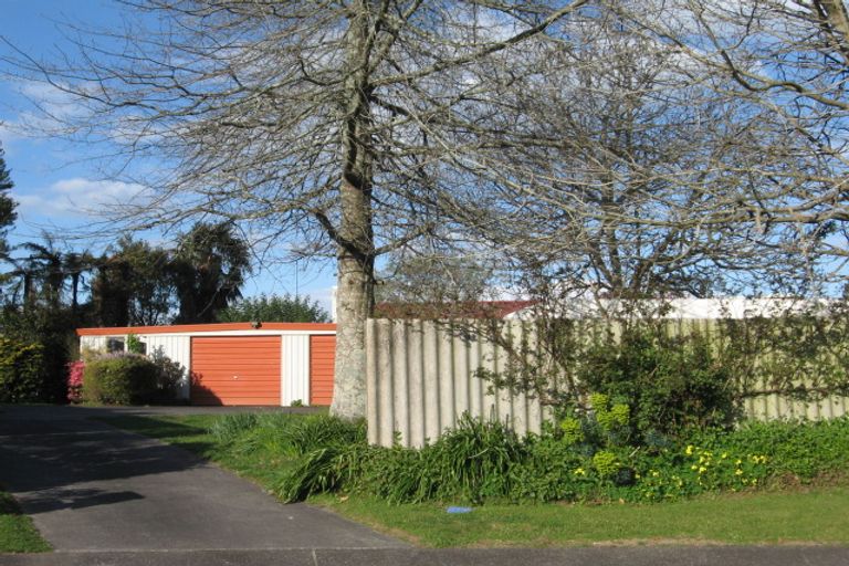 Photo of property in 15 Waikare Place, Welcome Bay, Tauranga, 3112