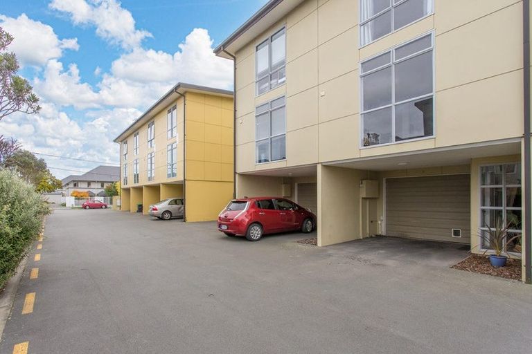 Photo of property in 6/54 Champion Street, Edgeware, Christchurch, 8013