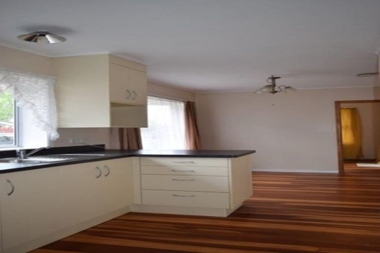 Photo of property in 11 Nevada Road, Silverdale, Hamilton, 3216