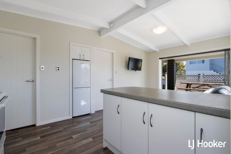 Photo of property in 12 Snell Crescent, Waihi Beach, 3611