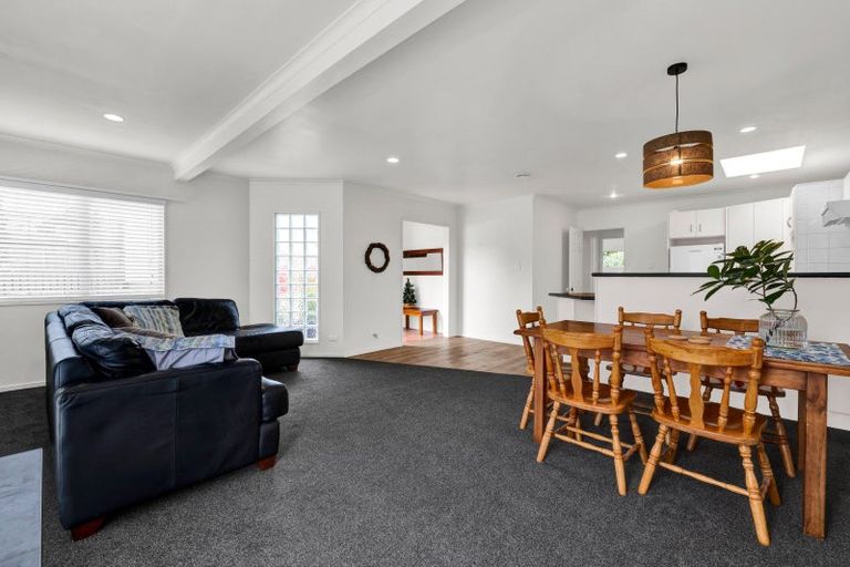 Photo of property in 15a Bulteel Street, New Plymouth, 4310