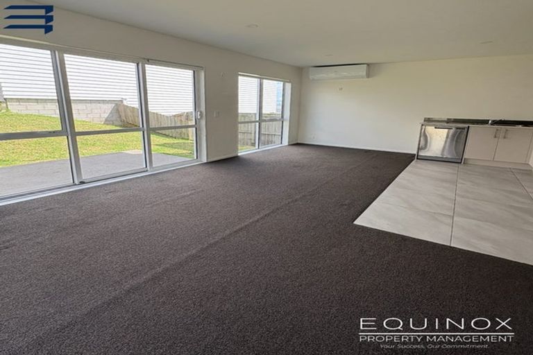 Photo of property in 49 Joseph Street, Flat Bush, Auckland, 2019