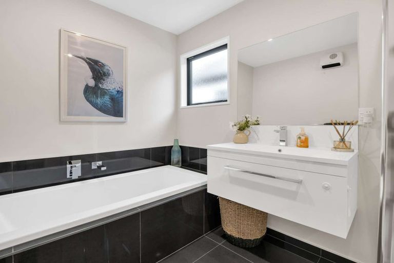 Photo of property in 99 Faringdon Boulevard, Rolleston, 7615