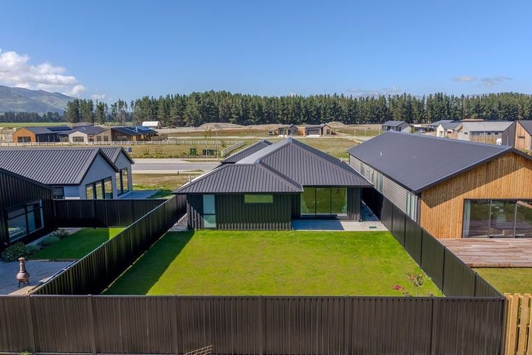 Photo of property in 36 Longview Drive, Lake Hawea, 9382