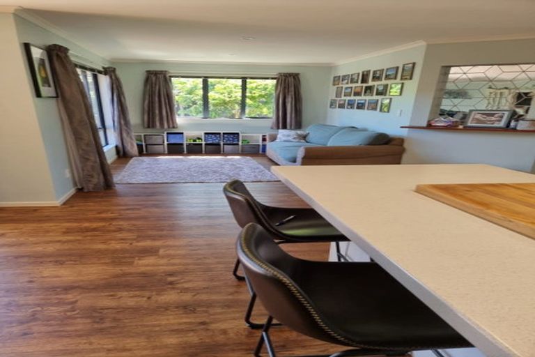 Photo of property in 16 Bottle Lake Drive, Parklands, Christchurch, 8083