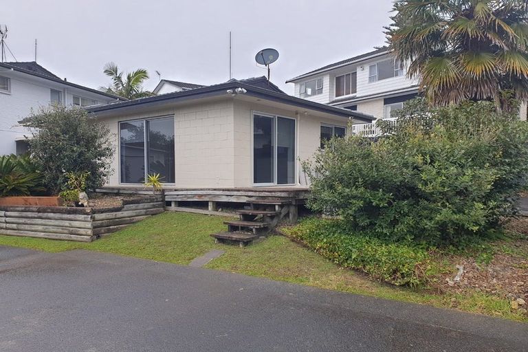 Photo of property in 5 Ponui Place, Mairangi Bay, Auckland, 0630