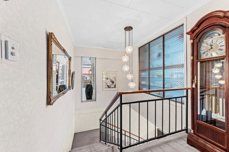 Photo of property in 1 Ngahere Street, Inglewood, 4330