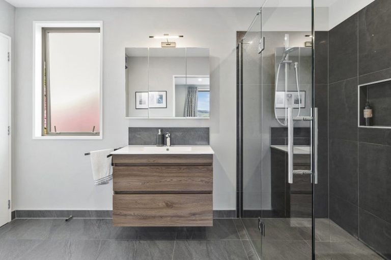 Photo of property in 1 Falcon Street, Roslyn, Dunedin, 9010