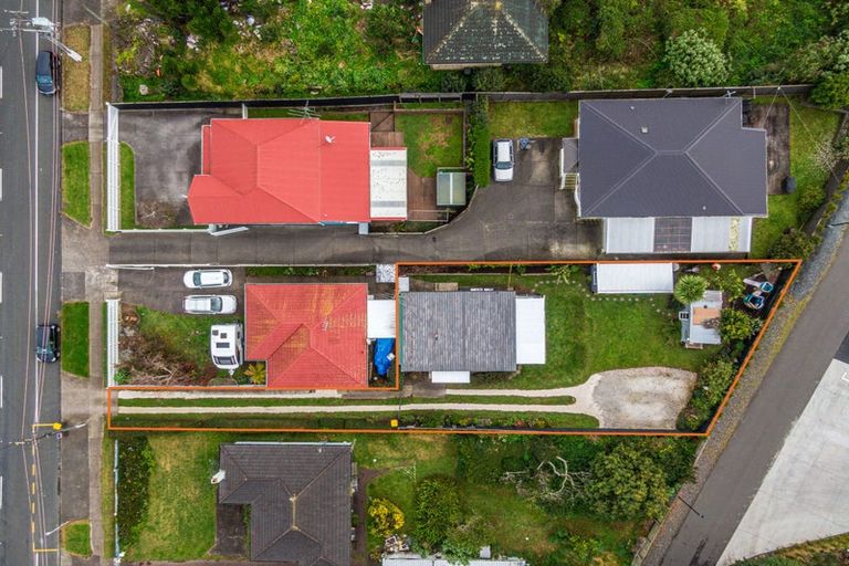 Photo of property in 2/23 Miller Road, Mangere Bridge, Auckland, 2022