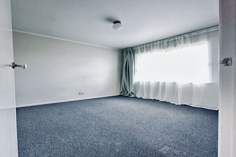 Photo of property in 2 Holden Place, Manukau, Auckland, 2025