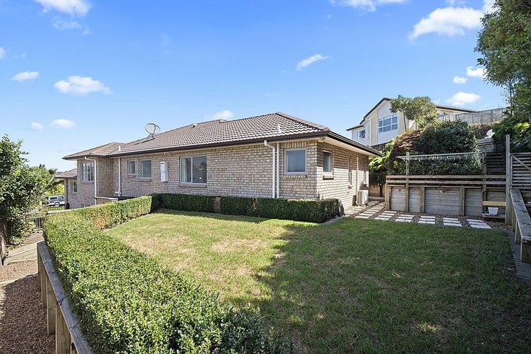 Photo of property in 17 Arthur Carwen Place, Pukekohe, 2120