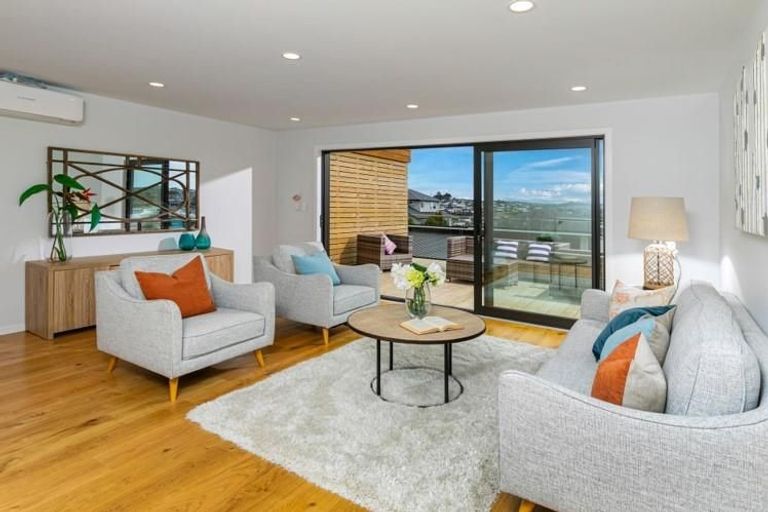 Photo of property in 50 Wainui Road, Silverdale, 0932