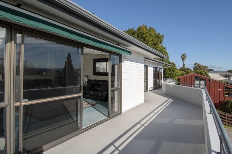 Photo of property in 77 Victory Street, Welcome Bay, Tauranga, 3112