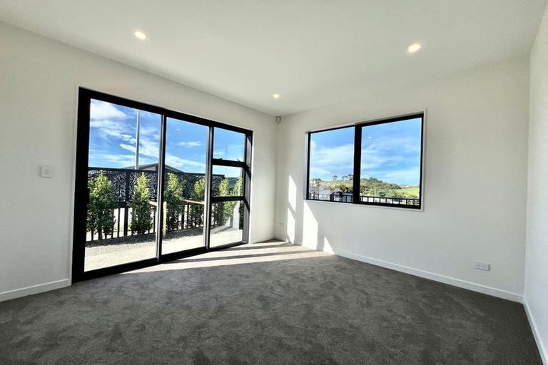 Photo of property in 61 Huanui Drive, Wainui, 0992