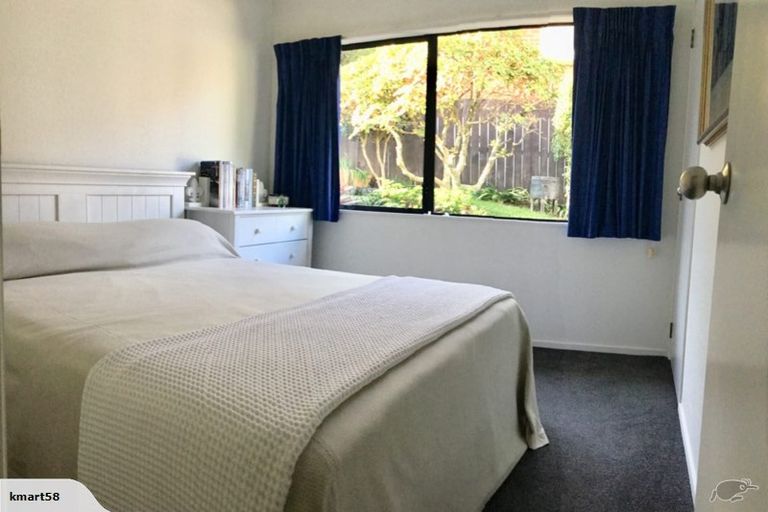 Photo of property in 2/15 Greenhill Crescent, Pakuranga, Auckland, 2010