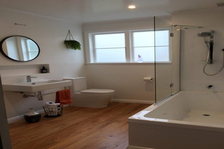 Photo of property in 14 Leveson Street, Strathmore Park, Wellington, 6022