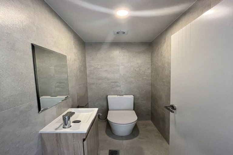 Photo of property in 5/11 Rengarenga Rise, Fairview Heights, Auckland, 0632