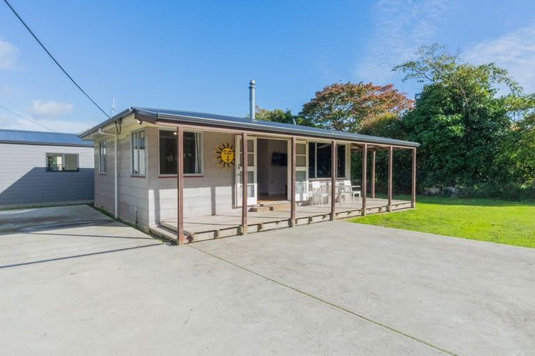 Photo of property in 41 Kawiu Road, Levin, 5510