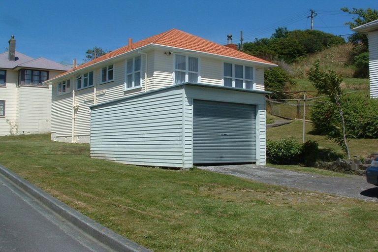 Photo of property in 44 Hindmarsh Street, Johnsonville, Wellington, 6037