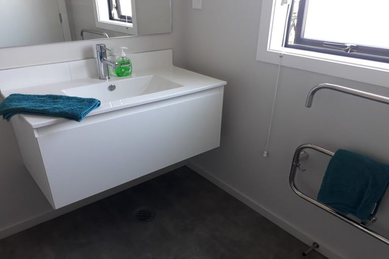 Photo of property in 2/382 Cobham Drive, Hillcrest, Hamilton, 3216