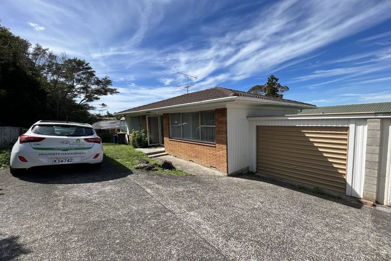 Photo of property in 2/52 Bentley Avenue, Glenfield, Auckland, 0629