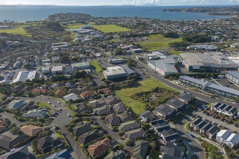 Photo of property in 77 Elan Place, Stanmore Bay, Whangaparaoa, 0932