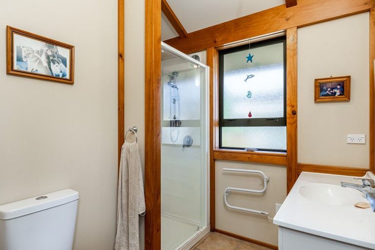 Photo of property in 16 De Castro Drive, Blenheim, 7201